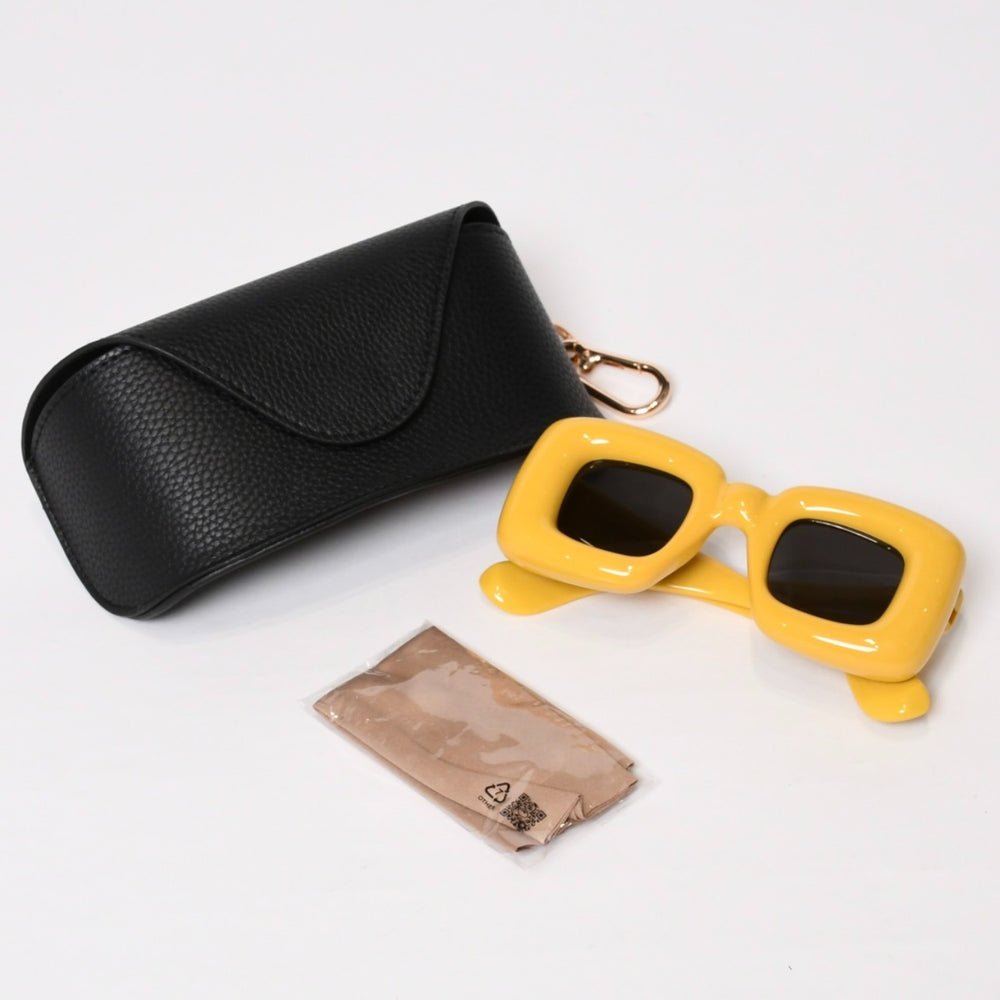 極美品 LOEWE ロエベ サングラス LW40051F サイズ41□28 145 イエロー プラスチック 中古 4b013975