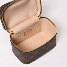 画像をギャラリービューアに読み込む, 極美品 LOUIS VUITTON ルイヴィトン モノグラム ニース ミニ バニティバッグ ハンドバッグ M44495 ブラウン ゴールド金具 中古 4b013940
