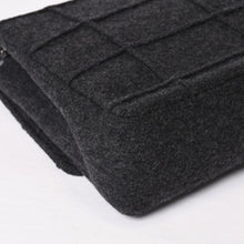 Load image into Gallery viewer, 極美品 CHANEL シャネル 2.55 Sフラップ Wチェーンショルダーバッグ 5番台 ココマーク チョコバー ウール フェルト グレー 中古 4b013941