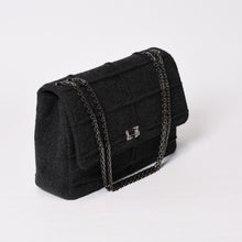 Load image into Gallery viewer, 極美品 CHANEL シャネル 2.55 Sフラップ Wチェーンショルダーバッグ 5番台 ココマーク チョコバー ウール フェルト グレー 中古 4b013941