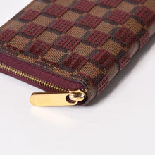 画像をギャラリービューアに読み込む, 極美品 LOUIS VUITTON ルイヴィトン ジッピーウォレット 長財布 N63174 ダミエパイエット ゴールド金具 中古 4b013949