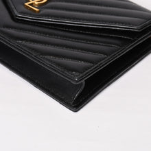 画像をギャラリービューアに読み込む, SAINT LAURENT サンローラン キルティング チェーンショルダーバック 377828 レザー ブラック ゴールド金具 美品 中古 4b014040