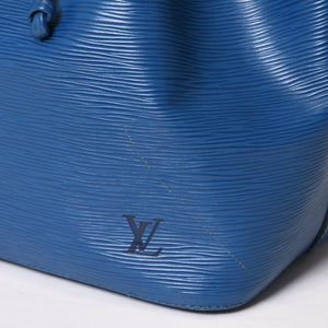 LOUIS VUITTON ルイヴィトン エピ プチノエ ワンショルダーバッグ M44105 AR1915 エピレザー ブルー ゴールド金具 良品 中古 4b014031