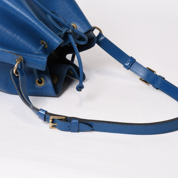 LOUIS VUITTON ルイヴィトン エピ プチノエ ワンショルダーバッグ M44105 AR1915 エピレザー ブルー ゴールド金具 良品 中古 4b014031