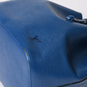 LOUIS VUITTON ルイヴィトン エピ プチノエ ワンショルダーバッグ M44105 AR1915 エピレザー ブルー ゴールド金具 良品 中古 4b014031