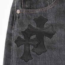画像をギャラリービューアに読み込む, CHROME HEARTS クロムハーツ × LEVI'S 501 リーバイス501 セメタリークロスパッチ デニムパンツ サイズ30 19パッチ 美品 中古 4b014143