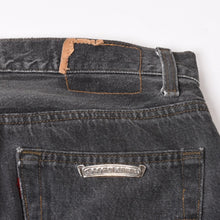 画像をギャラリービューアに読み込む, CHROME HEARTS クロムハーツ × LEVI'S 501 リーバイス501 セメタリークロスパッチ デニムパンツ サイズ30 19パッチ 美品 中古 4b014143