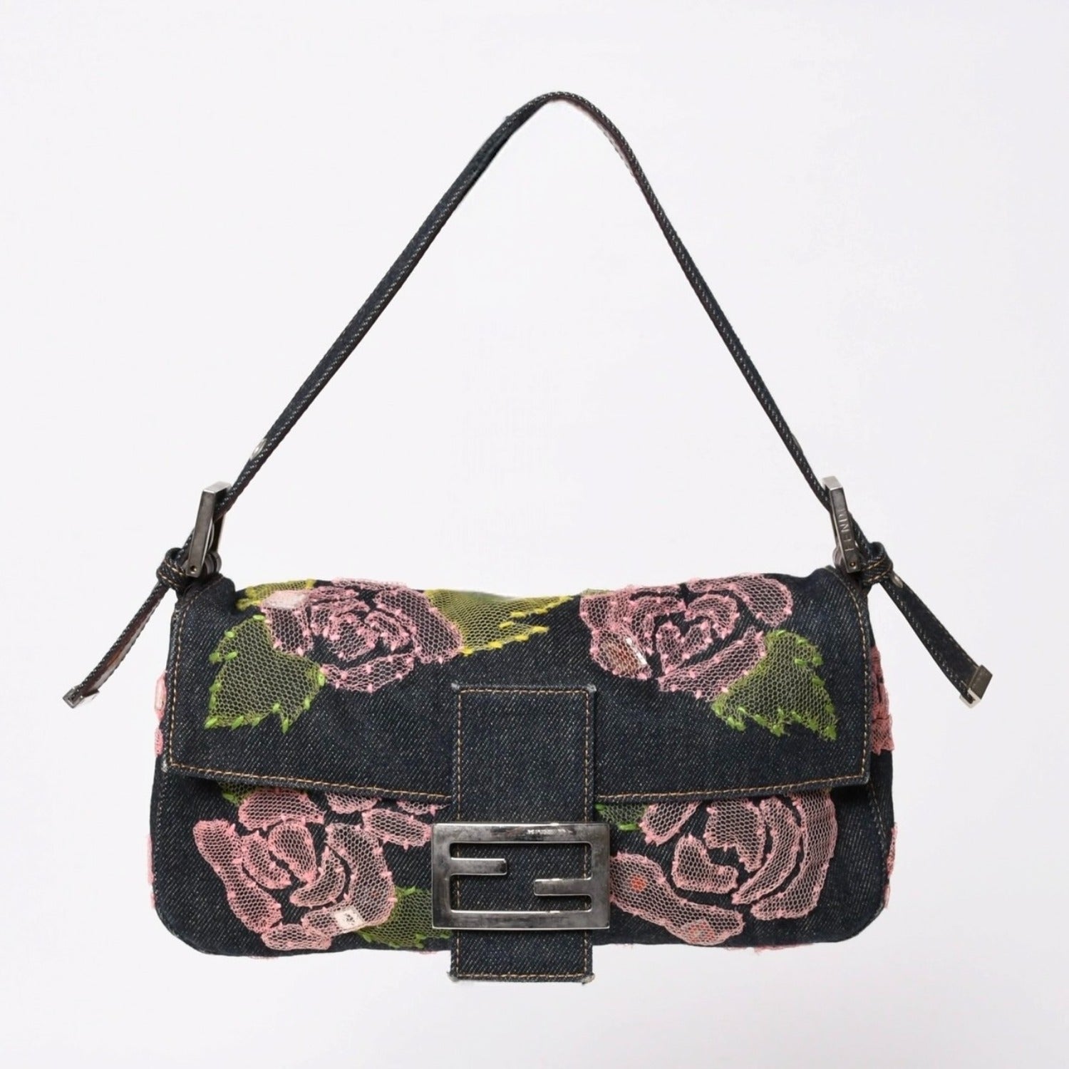 超美品☆ヴィンテージ☆レア☆FENDI☆クロワッサン☆ショルダーバッグ☆デニム☆ FENDI – Casanova Vintage
