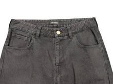 Load image into Gallery viewer, 極美品 RAF SIMONS ラフシモンズ AW18 2CB GHB Black Denim Regular デニムパンツ ブラック レッド グリーン サイズ30 中古 4b001482