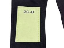 Load image into Gallery viewer, 極美品 RAF SIMONS ラフシモンズ AW18 2CB GHB Black Denim Regular デニムパンツ ブラック レッド グリーン サイズ30 中古 4b001482