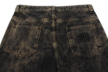Load image into Gallery viewer, 極美品 MIU MIU ミュウミュウ ロゴ デニム パンツ 2022 ダメージ加工 ブラック サイズ42 中古 4b001492