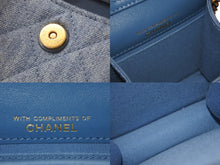 Load image into Gallery viewer, 新品未使用 CHANEL シャネル ミニ チェーンショルダーバッグ ランダム番台 デニム キルティング ココマーク インディゴブルー 中古 4b000015