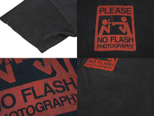 画像をギャラリービューアに読み込む, VINTAGE ヴィンテージ PLEASE NO FLASH PHOTOGRAPHY Tシャツ サイズL メッセージ プリント フェードブラック 美品 中古 4b001538