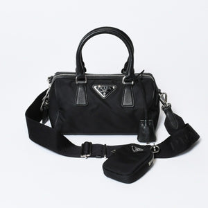 極美品 PRADA プラダ 三角ロゴ ショルダーバッグ 1BB846 ブラック レザー ジャガード シルバー金具 中古 4b013698