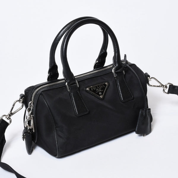 極美品 PRADA プラダ 三角ロゴ ショルダーバッグ 1BB846 ブラック レザー ジャガード シルバー金具 中古 4b013698