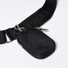 Load image into Gallery viewer, 極美品 PRADA プラダ 三角ロゴ ショルダーバッグ 1BB846 ブラック レザー ジャガード シルバー金具 中古 4b013698