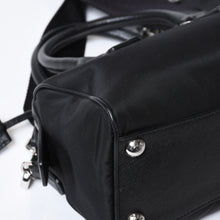 Load image into Gallery viewer, 極美品 PRADA プラダ 三角ロゴ ショルダーバッグ 1BB846 ブラック レザー ジャガード シルバー金具 中古 4b013698