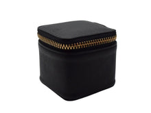 Load image into Gallery viewer, 極美品 FRAGMENT DESIGN フラグメント デザイン × bijou de m ビジュードエム 小物入れ ブラック ゴールド金具 中古 4b001594