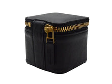 Load image into Gallery viewer, 極美品 FRAGMENT DESIGN フラグメント デザイン × bijou de m ビジュードエム 小物入れ ブラック ゴールド金具 中古 4b001594