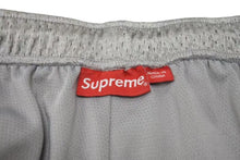 画像をギャラリービューアに読み込む, SUPREME シュプリーム ハーフ パンツ スモール ボックスロゴ メッシュ シルバー レッド ホワイト size L 美品 中古 4b001632
