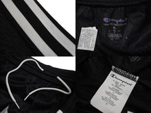 Load image into Gallery viewer, CHAMPION チャンピオン メッシュ ショーツ ショートパンツ バスパン ポリエステル ブラック サイズM 美品 中古 4b001633