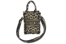 Load image into Gallery viewer, CHRISTIAN DIOR クリスチャンディオール ブックトート ミニフォンバッグ レオパード キャンバス ゴールド金具 美品 中古 4b001642