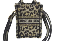 Load image into Gallery viewer, CHRISTIAN DIOR クリスチャンディオール ブックトート ミニフォンバッグ レオパード キャンバス ゴールド金具 美品 中古 4b001642