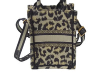 Load image into Gallery viewer, CHRISTIAN DIOR クリスチャンディオール ブックトート ミニフォンバッグ レオパード キャンバス ゴールド金具 美品 中古 4b001642