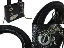 Load image into Gallery viewer, Christian Dior クリスチャンディオール レディディオール スワン ミニハンドバッグ 32-MA-0166 パテントレザー カナージュ 美品 中古 4b001647