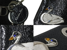 Load image into Gallery viewer, Christian Dior クリスチャンディオール レディディオール スワン ミニハンドバッグ 32-MA-0166 パテントレザー カナージュ 美品 中古 4b001647