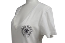画像をギャラリービューアに読み込む, CHROME HEARTS クロムハーツ 半袖VネックTシャツ サイズS アメリカンフラッグ ホースシュー ダガー プリント ホワイト 美品 中古 4b001689
