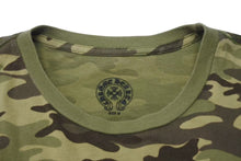 画像をギャラリービューアに読み込む, CHROME HEARTS クロムハーツ 半袖Tシャツ サイズM カモフラ柄 スクロールラベルロゴ プリント コットン カーキ 総柄 美品 中古 4b001690