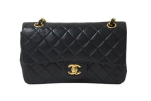Load image into Gallery viewer, 極美品 CHANEL シャネル マトラッセ23 Wフラップ Wチェーン ショルダーバッグ 1番台 ラムスキン ココマーク ブラック ゴールド金具 中古 4b001700