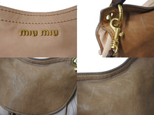 Load image into Gallery viewer, MIUMIU ミュウミュウ ハンドバッグ ショルダーバッグ 2WAYバッグ ベージュ ブラウン レザー ゴールド金具 良品 中古 4b001701