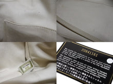 Load image into Gallery viewer, CHANEL シャネル マトラッセ ココマーク チェーントートバック 20番台 キャビアスキン ベージュ シルバー金具 美品 中古 4b001713