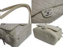 Load image into Gallery viewer, CHANEL シャネル マトラッセ ココマーク チェーントートバック 20番台 キャビアスキン ベージュ シルバー金具 美品 中古 4b001713