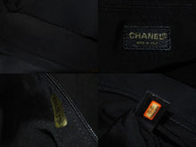 Load image into Gallery viewer, CHANEL シャネル マトラッセ チョコバー トートバッグ ハンドバッグ ココマーク 7番台 ラムスキン ブラック ゴールド金具 美品 中古 4b001719