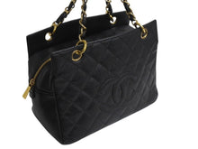Load image into Gallery viewer, CHANEL シャネル ココマーク チェーン ハンドバッグ 7番台 ブラック キャビアスキン ワンショルダー ロゴ 鞄 ゴールド金具 美品 中古 4b001729