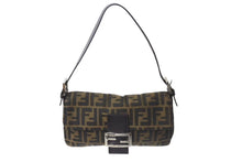 画像をギャラリービューアに読み込む, FENDI フェンディ マンマバケット ワンショルダーバッグ 26424 ズッカ柄 ブラウン キャンバス レザー シルバー金具 美品 中古 4b001730