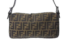 画像をギャラリービューアに読み込む, FENDI フェンディ マンマバケット ワンショルダーバッグ 26424 ズッカ柄 ブラウン キャンバス レザー シルバー金具 美品 中古 4b001730