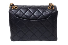 Load image into Gallery viewer, 極美品 CHANEL シャネル ミニマトラッセ17 チェーンショルダーバッグ ラムスキン ブラック 1番台 中古 4b001734