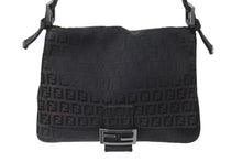 画像をギャラリービューアに読み込む, FENDI フェンディ ズッキーノ マンマバケット キャンバス ワンショルダーバッグ ブラック シルバー金具 8BR001 美品 中古 4b001745