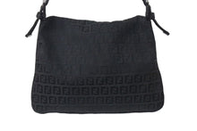 画像をギャラリービューアに読み込む, FENDI フェンディ ズッキーノ マンマバケット キャンバス ワンショルダーバッグ ブラック シルバー金具 8BR001 美品 中古 4b001745