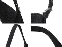 画像をギャラリービューアに読み込む, FENDI フェンディ ズッキーノ マンマバケット キャンバス ワンショルダーバッグ ブラック シルバー金具 8BR001 美品 中古 4b001745