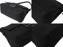 画像をギャラリービューアに読み込む, FENDI フェンディ ズッキーノ マンマバケット キャンバス ワンショルダーバッグ ブラック シルバー金具 8BR001 美品 中古 4b001745