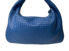 Load image into Gallery viewer, BOTTEGA VENETA ボッテガヴェネタ イントレチャート ホーボー ハンドバッグ レザー ブルー ワンショルダー 美品 中古 4b001752