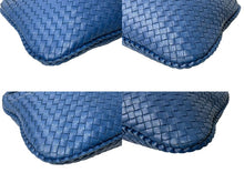 Load image into Gallery viewer, BOTTEGA VENETA ボッテガヴェネタ イントレチャート ホーボー ハンドバッグ レザー ブルー ワンショルダー 美品 中古 4b001752