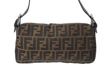 画像をギャラリービューアに読み込む, FENDI フェンディ マンマバケット ワンショルダーバッグ 26424 ズッカ柄 ブラウン キャンバス レザー シルバー金具 美品 中古 4b001754