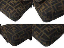 画像をギャラリービューアに読み込む, FENDI フェンディ マンマバケット ワンショルダーバッグ 26424 ズッカ柄 ブラウン キャンバス レザー シルバー金具 美品 中古 4b001754