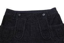 Load image into Gallery viewer, 極美品 CHANEL シャネル デニムパンツ ジーンズ 7部丈 P51773V38776 コットン インディゴ ネイビー金具 サイズ36 中古 4b001818